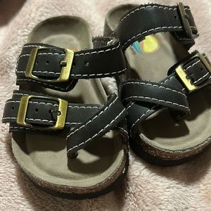 Unisex sandals for toddlers